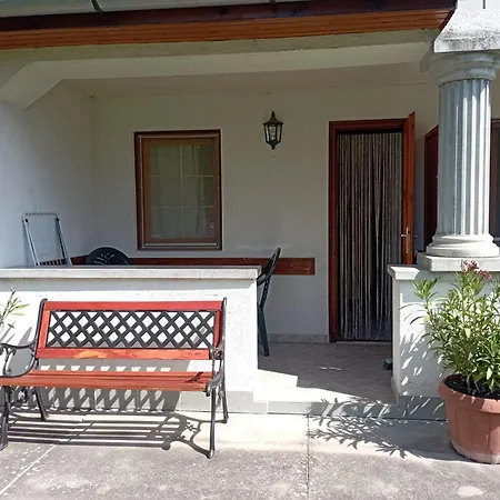 Maison d'hôtes Suzy Zamárdi