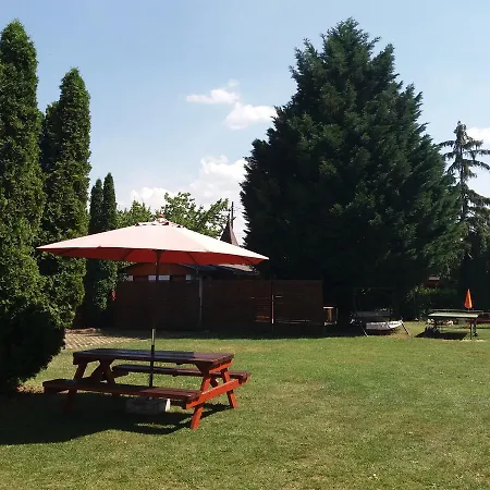 ゲストハウス Suzy 3*